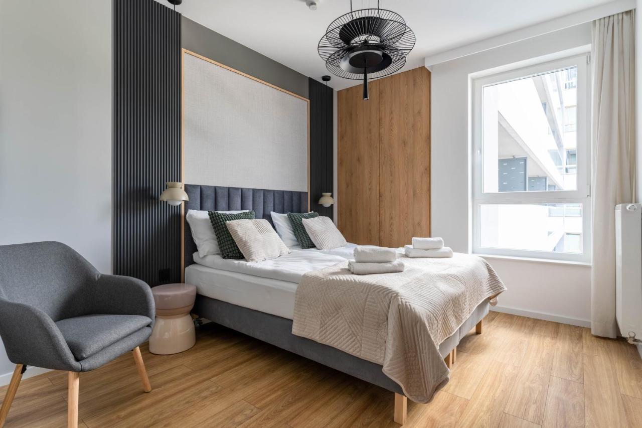 Symphony Modern Tower Apartamenty Gdynia Extérieur photo